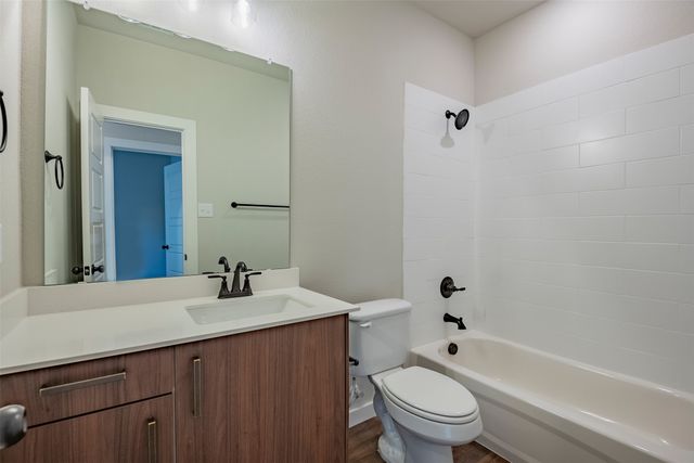609 Wheatfield Drive, Venus, TX 76084