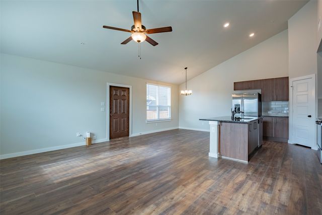 609 Wheatfield Drive, Venus, TX 76084