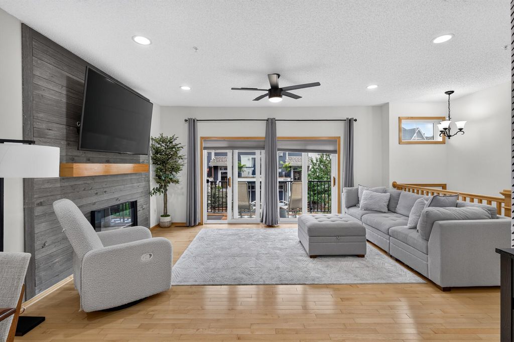 15557 Dunraven Drive 1310, Apple Valley, MN 55124 — photo 2