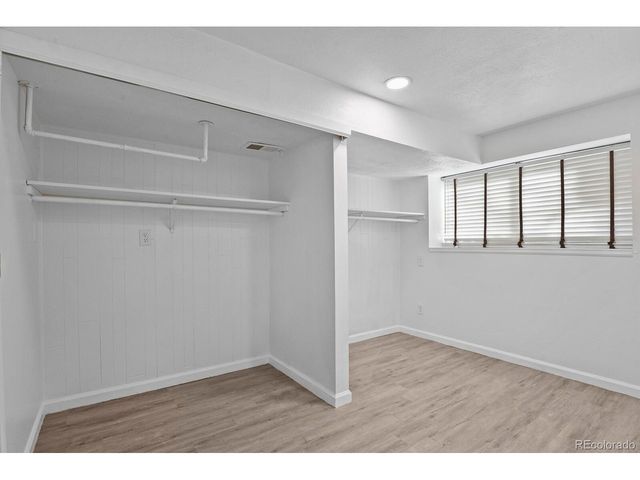 6740 E Heritage Pl, Centennial, CO 80111