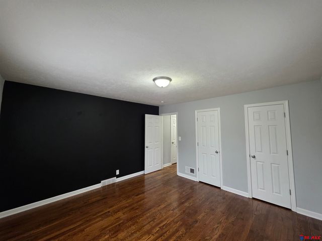 3021 N 42 Street, Omaha, NE 68111