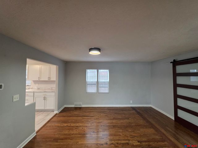 3021 N 42 Street, Omaha, NE 68111
