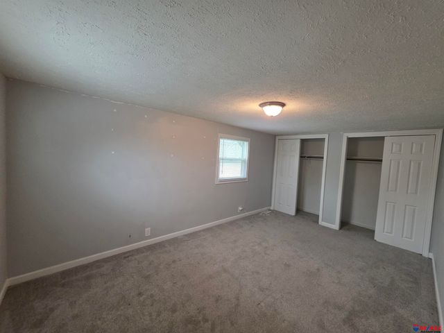 3021 N 42 Street, Omaha, NE 68111