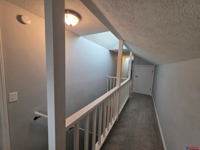 3021 N 42 Street, Omaha, NE 68111