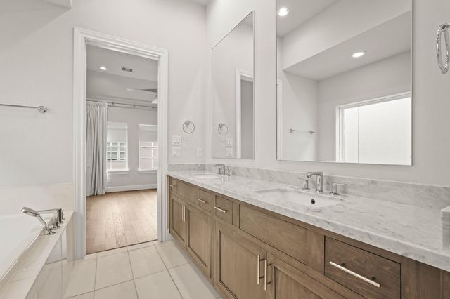 2715 Stelter Place, Houston, TX 77007
