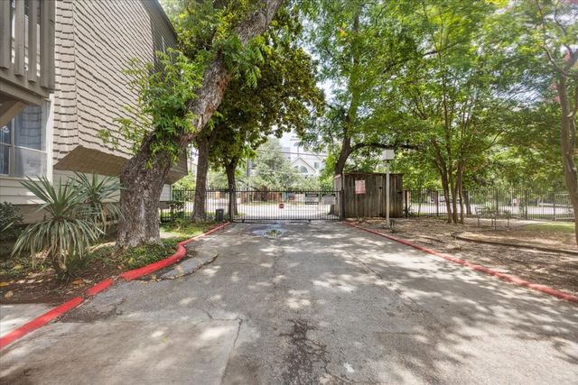 4837 Cedar Springs Road 321, Dallas, TX 75219