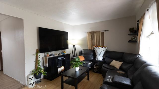 1023 Sentinel Avenue, Los Angeles, CA 90063