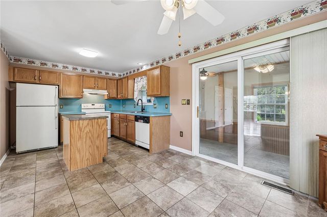 50 Crown Drive, Easton, PA 18040