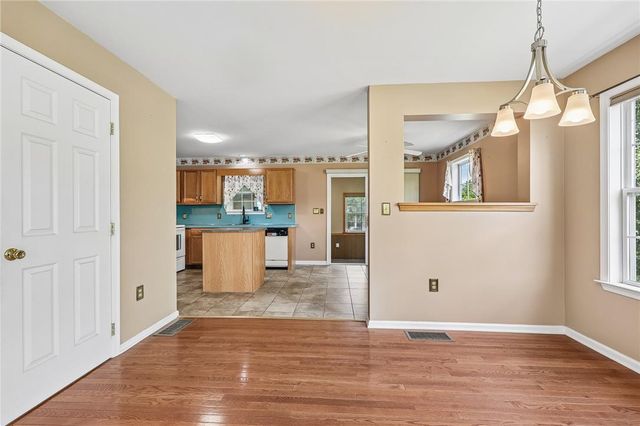 50 Crown Drive, Easton, PA 18040