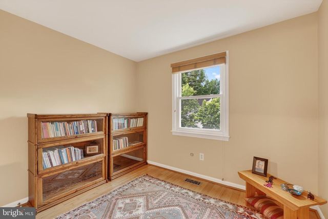 6415 BIRCHLEIGH CIR, Alexandria, VA 22315