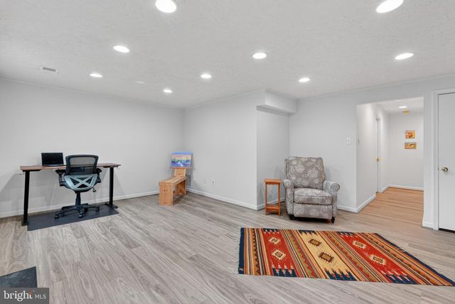 6415 BIRCHLEIGH CIR, Alexandria, VA 22315