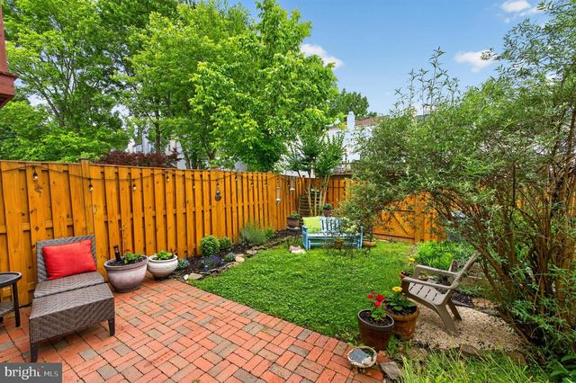 6415 BIRCHLEIGH CIR, Alexandria, VA 22315