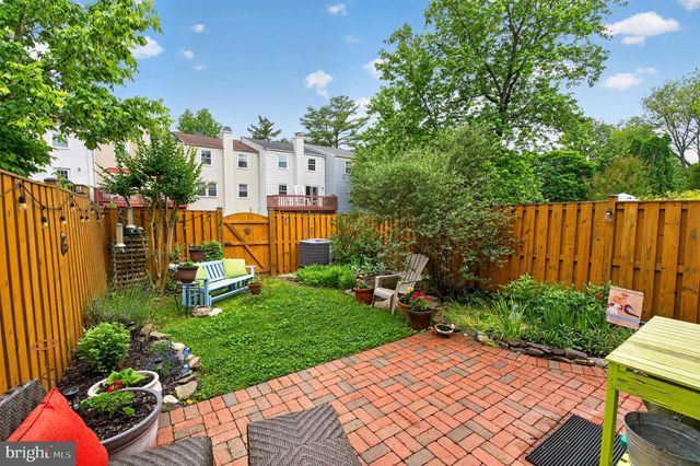 6415 BIRCHLEIGH CIR, Alexandria, VA 22315