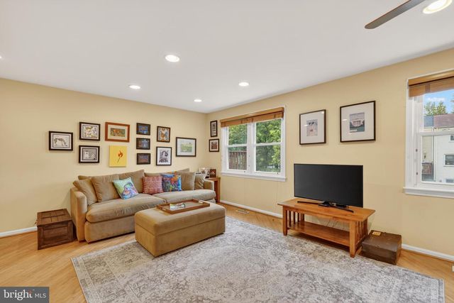 6415 BIRCHLEIGH CIR, Alexandria, VA 22315