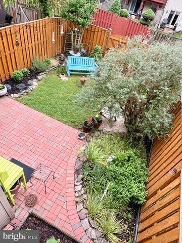 6415 BIRCHLEIGH CIR, Alexandria, VA 22315