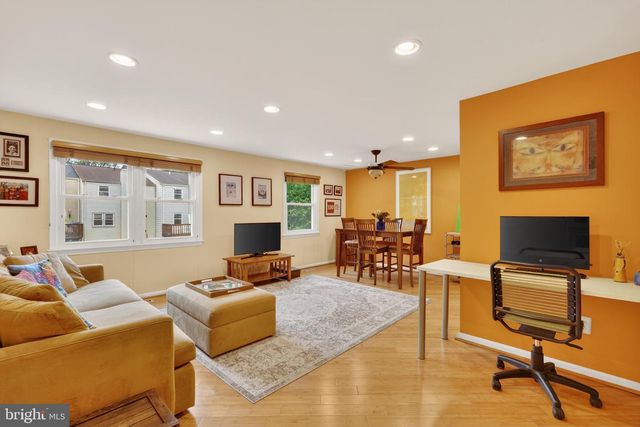 6415 BIRCHLEIGH CIR, Alexandria, VA 22315