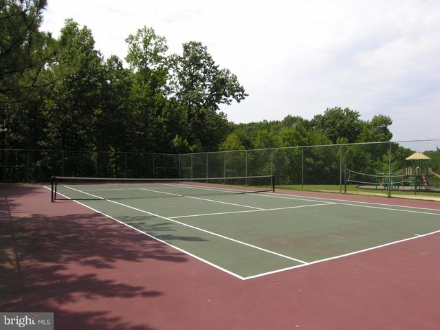 6415 BIRCHLEIGH CIR, Alexandria, VA 22315