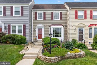6415 BIRCHLEIGH CIR, Alexandria, VA 22315
