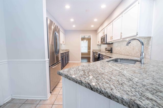 3031 STONECREST CIR, Lakeland, TN 38002