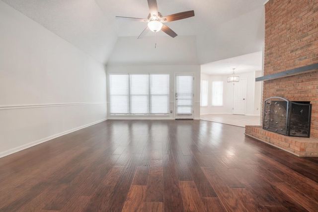 3031 STONECREST CIR, Lakeland, TN 38002
