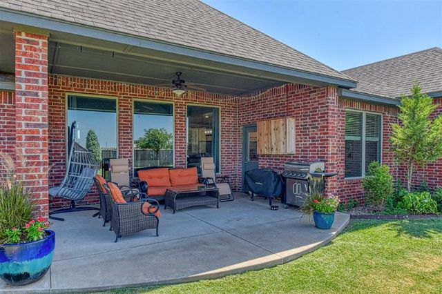 4217 Frontier Trail, Norman, OK 73072