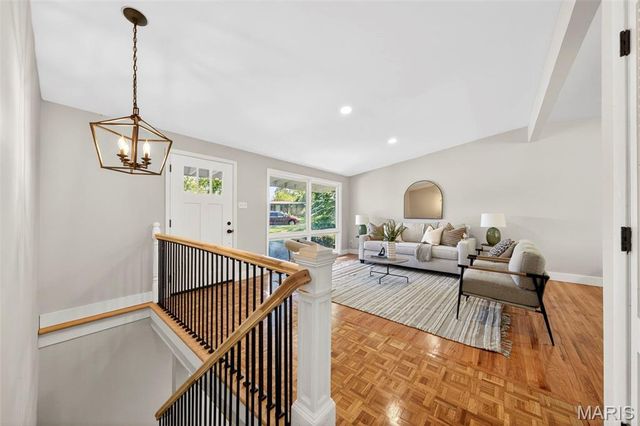 79 Willow Brook Drive, St Louis, MO 63146
