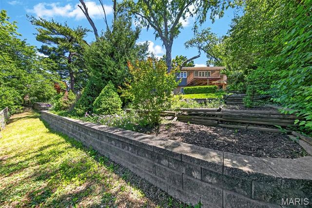 79 Willow Brook Drive, St Louis, MO 63146
