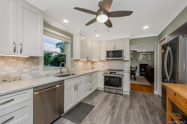 522 Amsterdam Avenue, East Patchogue, NY 11772