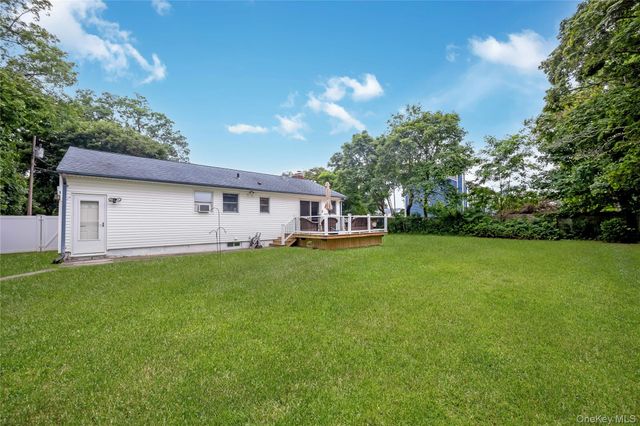 522 Amsterdam Avenue, East Patchogue, NY 11772