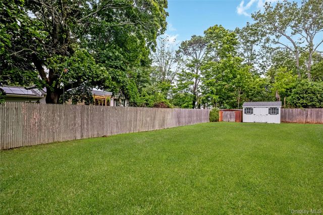 522 Amsterdam Avenue, East Patchogue, NY 11772