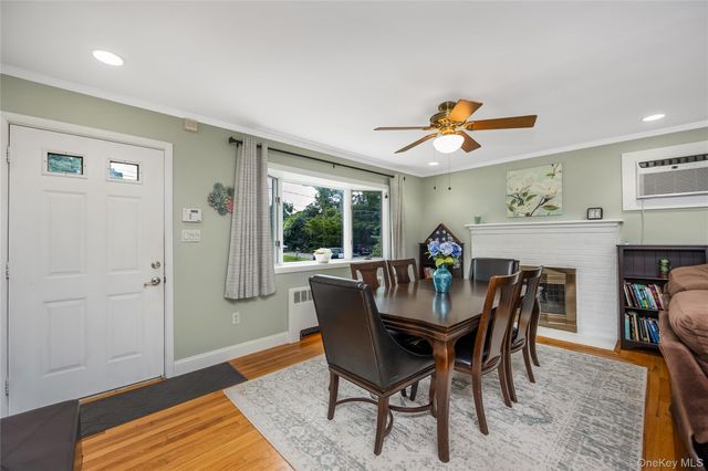522 Amsterdam Avenue, East Patchogue, NY 11772