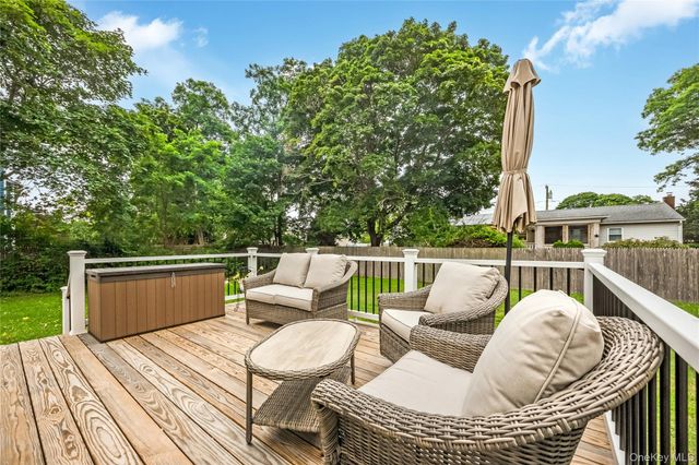 522 Amsterdam Avenue, East Patchogue, NY 11772