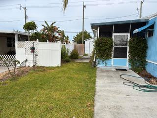 8268 SE Swan Avenue, Hobe Sound, FL 33455