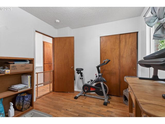 4525 FOX HOLLOW Rd, Eugene, OR 97405