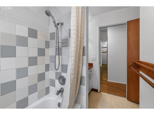 4525 FOX HOLLOW Rd, Eugene, OR 97405