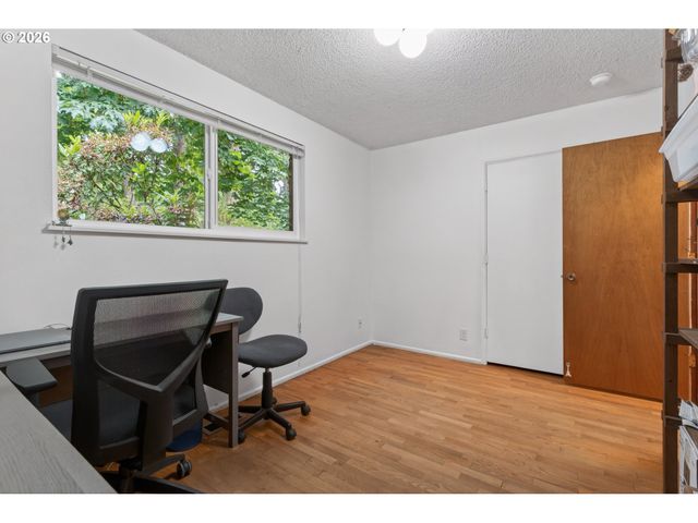 4525 FOX HOLLOW Rd, Eugene, OR 97405