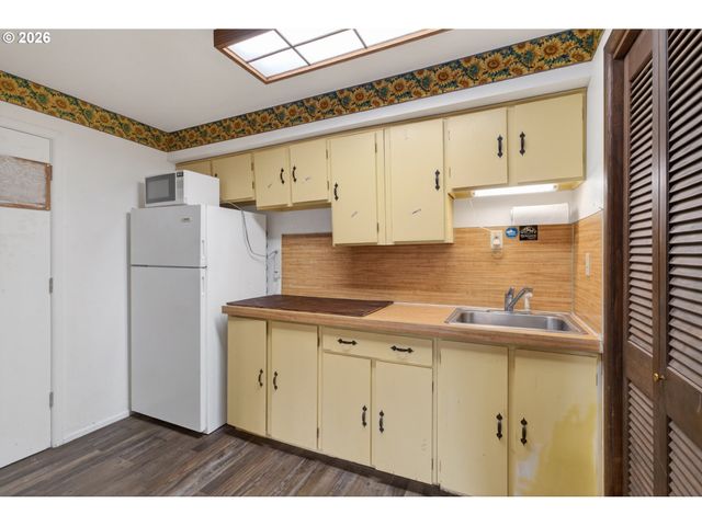 4525 FOX HOLLOW Rd, Eugene, OR 97405