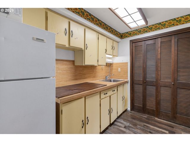4525 FOX HOLLOW Rd, Eugene, OR 97405