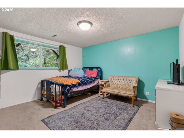 4525 FOX HOLLOW Rd, Eugene, OR 97405