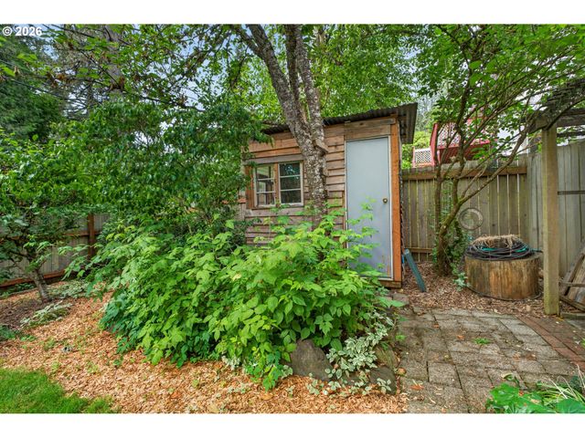 4525 FOX HOLLOW Rd, Eugene, OR 97405