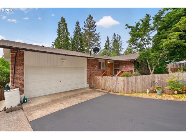4525 FOX HOLLOW Rd, Eugene, OR 97405