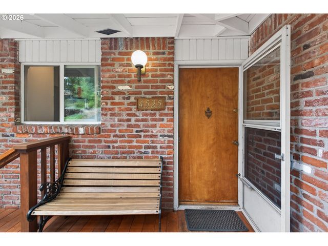 4525 FOX HOLLOW Rd, Eugene, OR 97405
