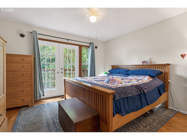4525 FOX HOLLOW Rd, Eugene, OR 97405