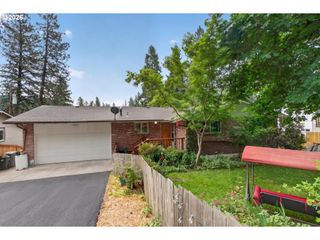 4525 FOX HOLLOW Rd, Eugene, OR 97405
