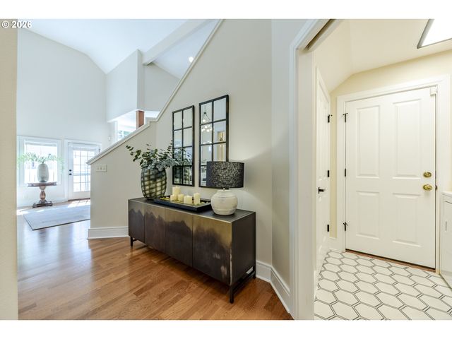 439 COVEY Ln, Eugene, OR 97401