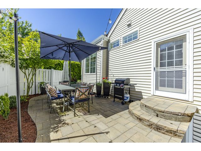 439 COVEY Ln, Eugene, OR 97401