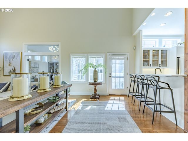 439 COVEY Ln, Eugene, OR 97401