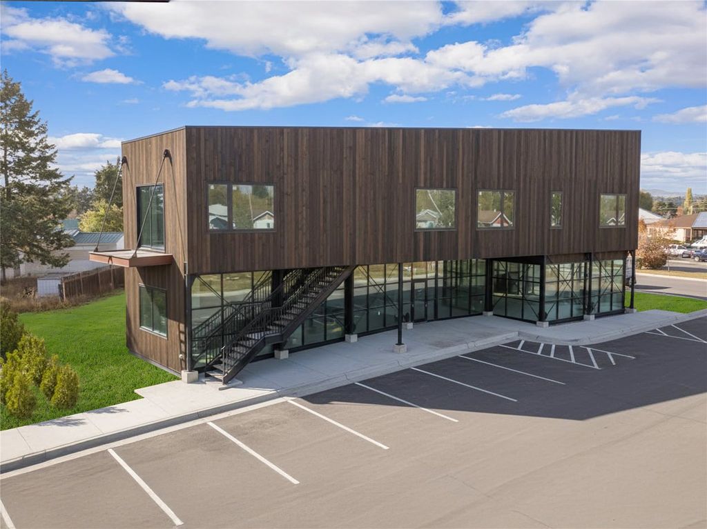 63 Village Loop #1 First floor, Kalispell, MT 59901