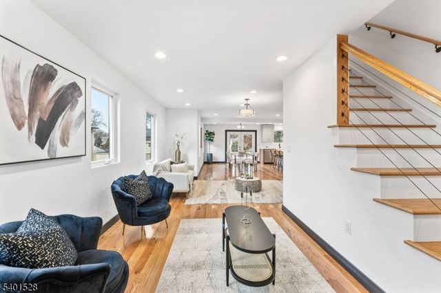 132 Thelma Ter, Linden City, NJ 07036