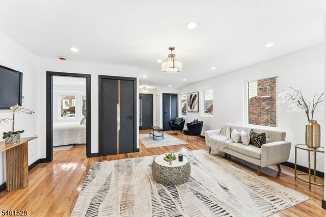 132 Thelma Ter, Linden City, NJ 07036